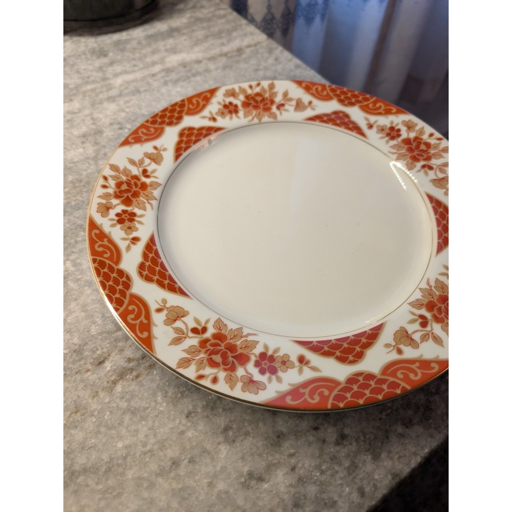 Beautiful Mikasa Fine China‎ "Empress" L6009 Japanese Dinner Plate